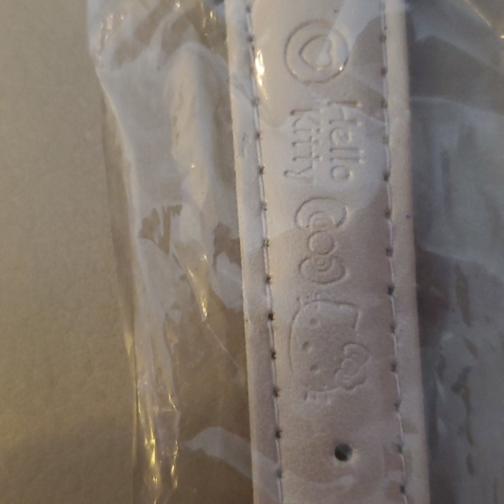 Watch - Picture 3 of 16